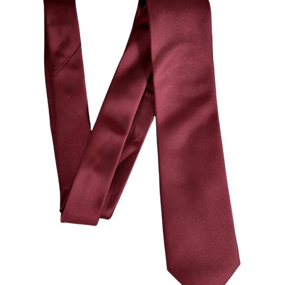 Michael Kors Necktie Men's Red Slim Style 2.75 inch wide  57 Length Tie - Picture 6 of 8